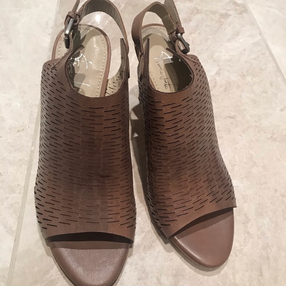 Franco Sarto Tan Heels in Size 6 - Picture 1 of 13